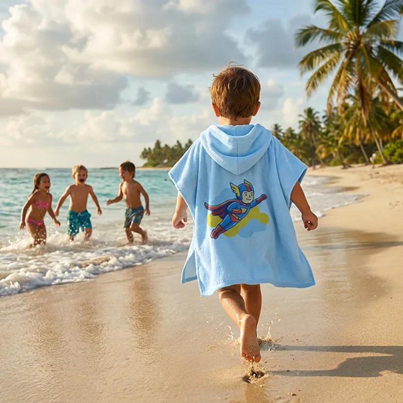 Salida de Baño Infantil con Gorro Azul Cielo — Súper Perro | SKU: B02 — Toallas salida de baño