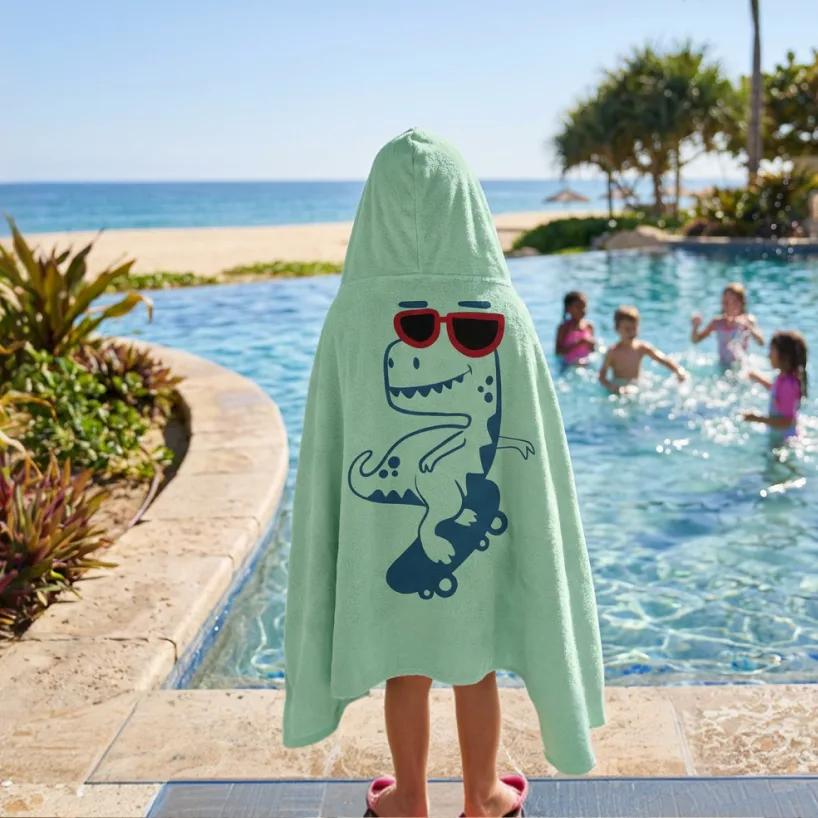 Salida de Baño Infantil con Gorro Verde — Dino Skater Verde | SKU: G05 — Toallas salida de baño