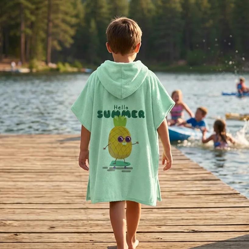 Salida de Baño Infantil con Gorro Verde — Hello Summer Piña | SKU: G04 — Toallas salida de baño